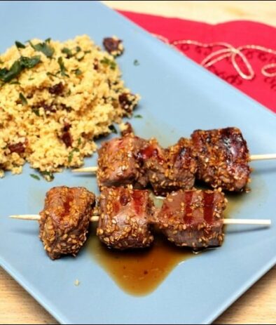 brochettes de magrets de canard couscous aux raisins secs