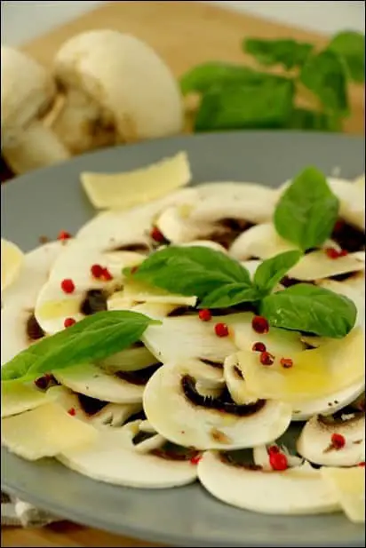 salade de champignons au parmesan