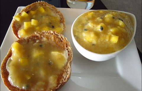 confiture de banane mangue et fruits de la passion