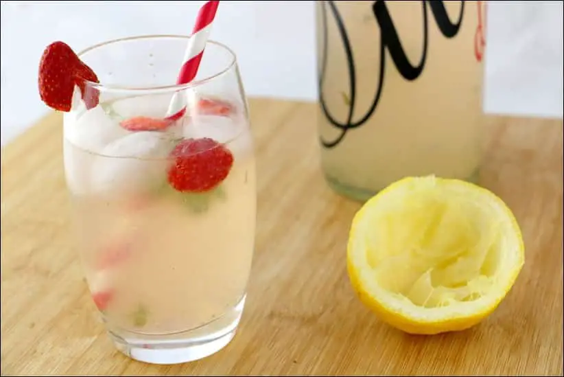 detox water fraise citron menthe