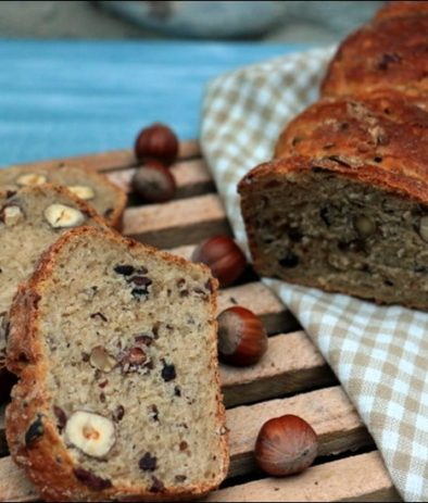 pain aux noisettes et fèves de cacao
