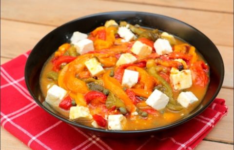 salade de poivrons grillés à la feta