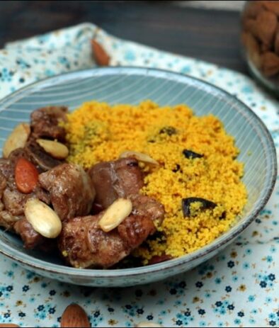 tajine de dinde aux amandes et boulgour aux fruits secs