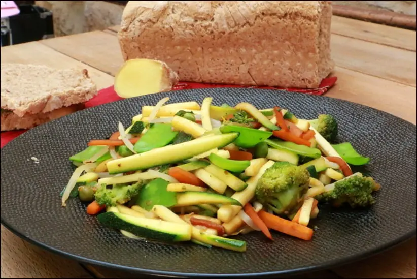 poelee courgettes petits pois gingembre