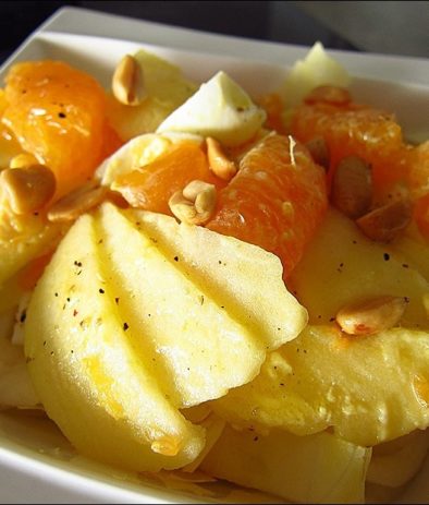 salade d'endives aux pommes clémentines et cacahuètes