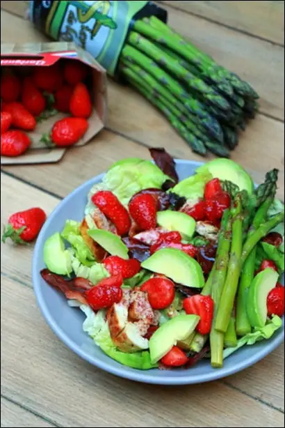 salade poulet et fraises