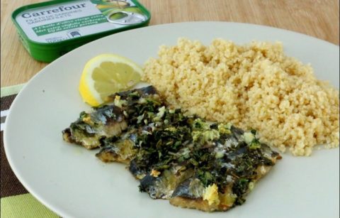 sardines grillées à la coriandre et à l'ail