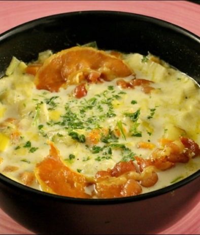 soupe de poireaux à la crème et au lard grillé