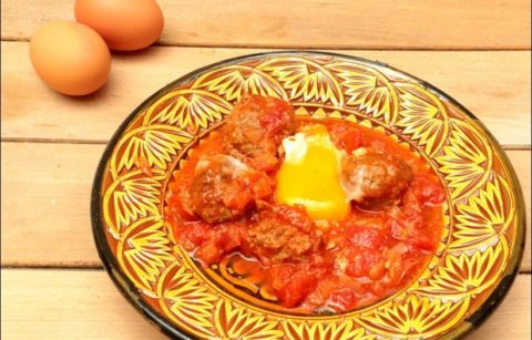 tajine de keftas aux oeufs