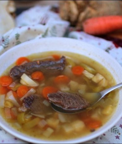 soupe de joue de boeuf façon pot-au-feu