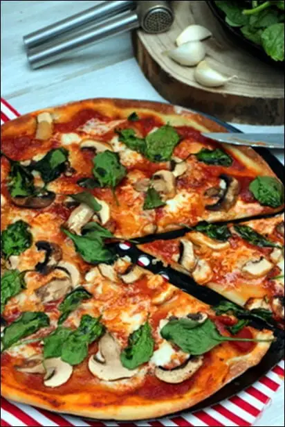 pizza végétarienne mozzarella