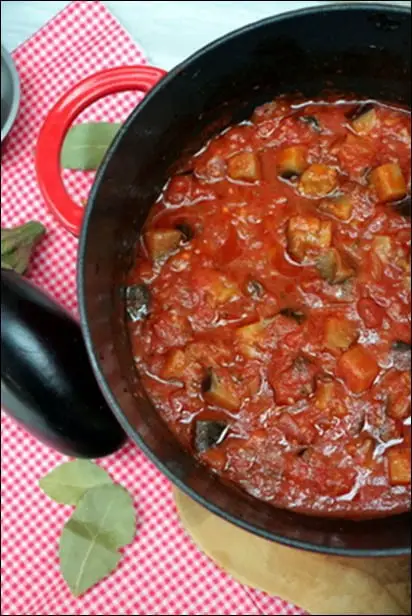 aubergine a la sauce tomate