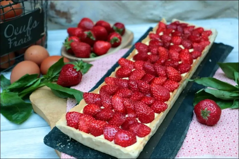 tarte aux fraises et crème pâtissière au basilic de Cyril Lignac