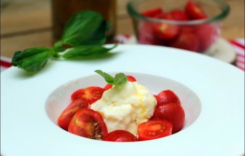 salade caprese à la mozzarella glacée