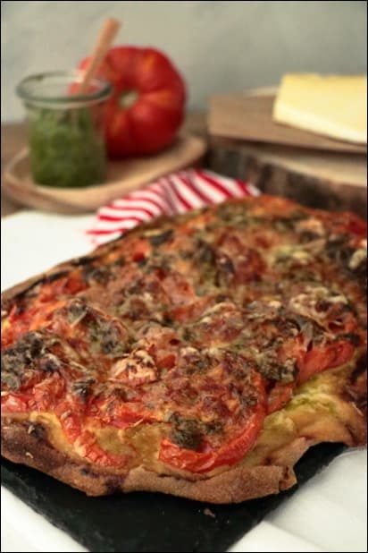 pizza tomate pesto