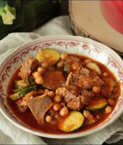 agneau mijoté aux courgettes et pois chiches à l'égyptienne