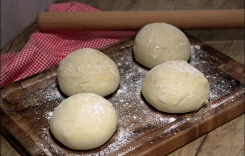 pâte à pizza fine