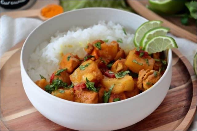 Curry De Poulet à L'ananas Et Au Lait De Coco - Happy Papilles