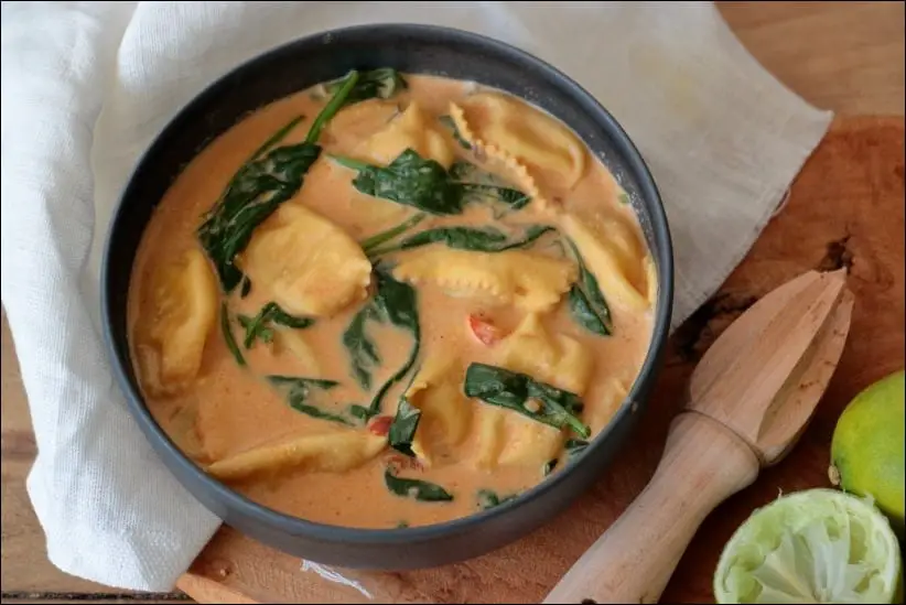 soupe thaï épinard