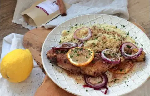 poulet épicé à la libanaise au citron et oignons rouges
