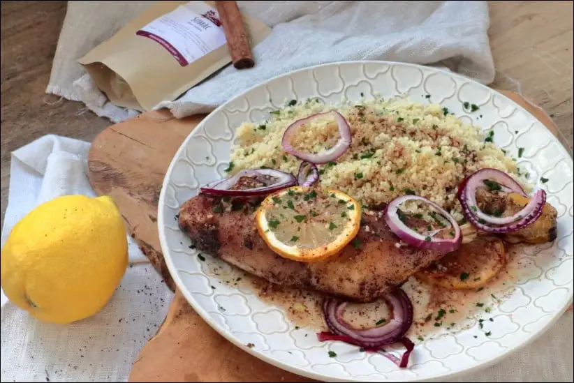 poulet épicé à la libanaise au citron et oignons rouges