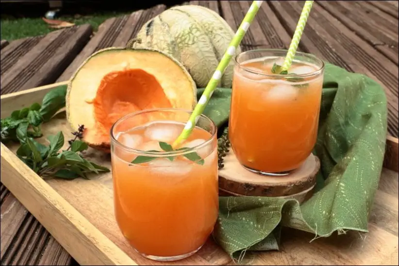 agua fresca melon basilic