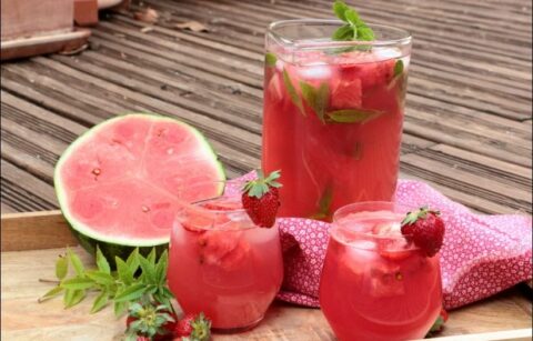 agua fresca pastèque fraises et verveine