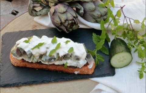 bruschetta artichaut et stracciatella