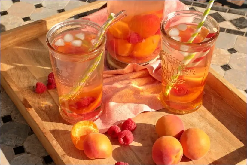 eau detox abricot framboise