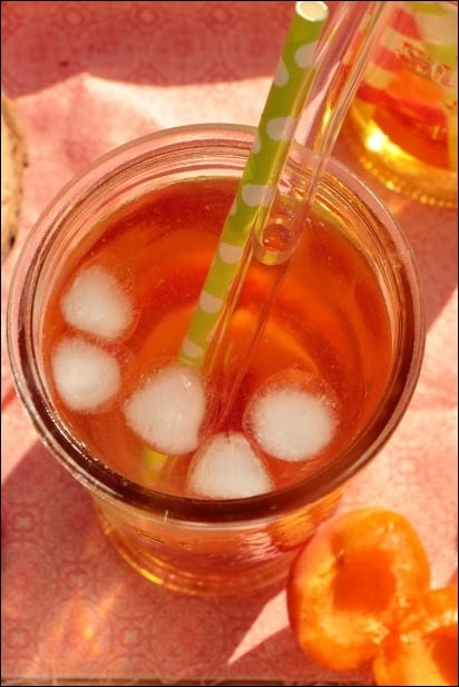eau detox abricot aromatisée