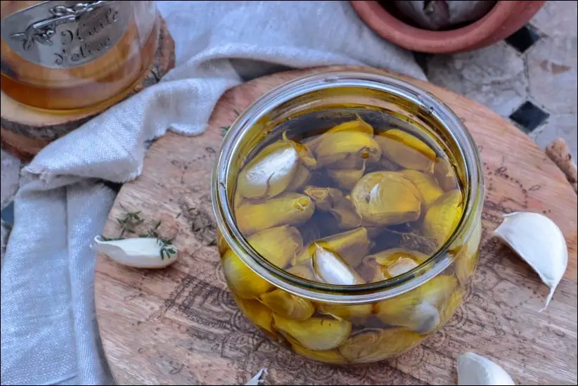 ail confit à l'huile d'olive