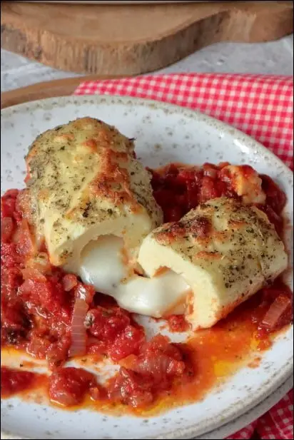 quenelles au coeur coulant de mozzarella et sauce tomate