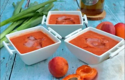 gaspacho aux tomates abricots et verveine