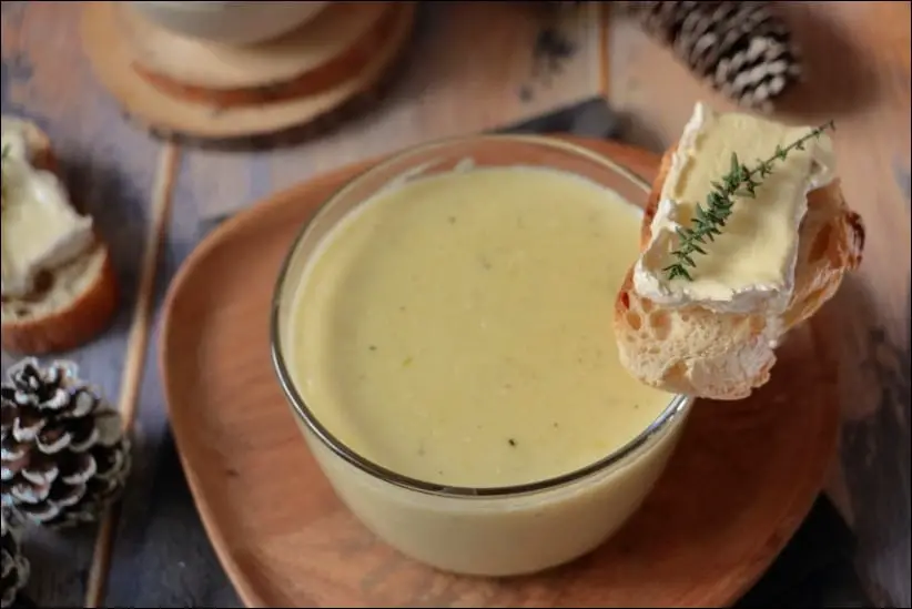 Soupe-veloute-poireaux-pemmes-terre-camembert (12)