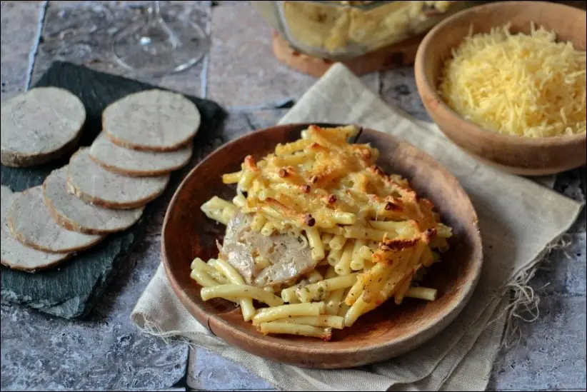 macaroni gratiné à l'andouille au fromage