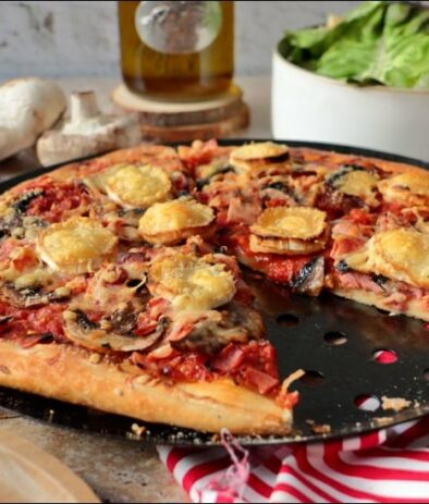 pizza au chèvre jambon et champignons