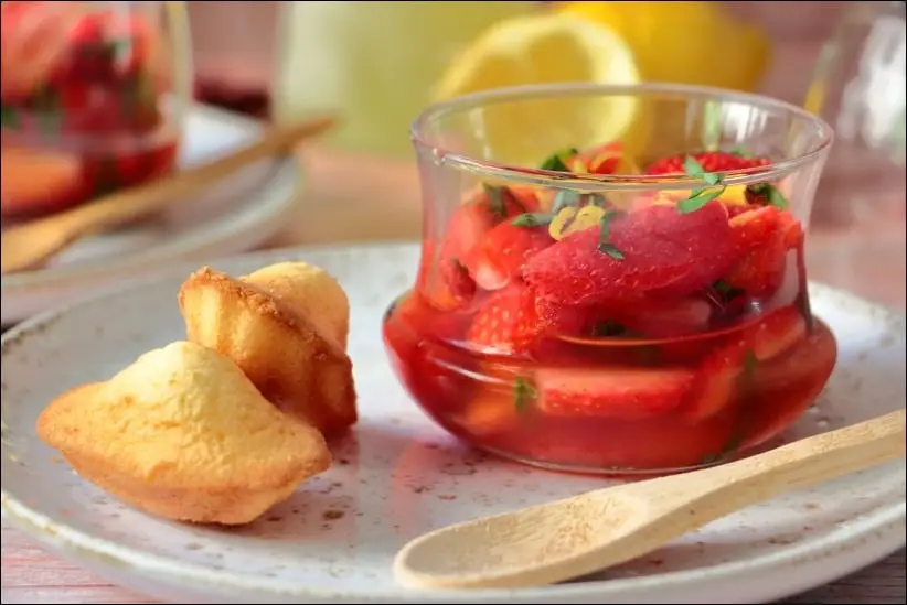 salade de fraises au basilic et limoncello