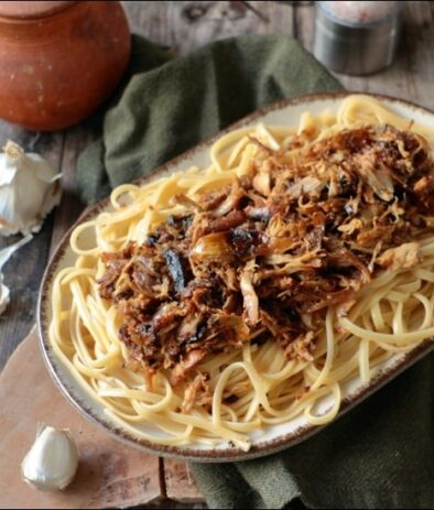 effilochée de lapin aux oignons confits