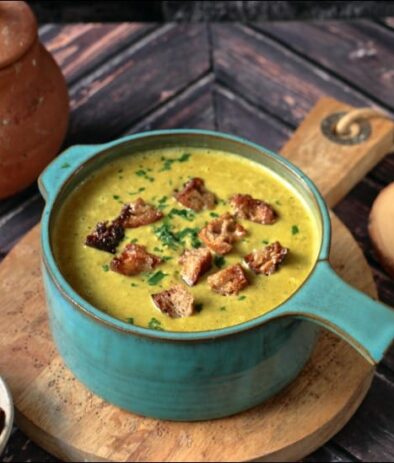 velouté de moules au curry et croûtons maison