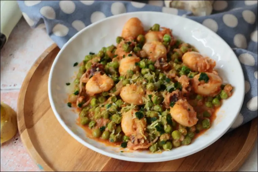calamars petits pois sauce tomate