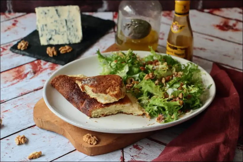 omelette soufflée au roquefort