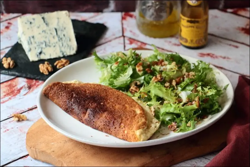 omelette roquefort