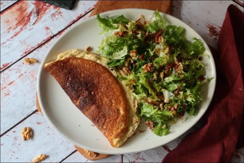 omelette soufflée au roquefort
