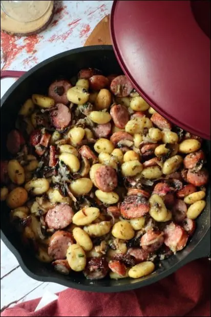 plaque gnocchi saucisse