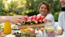 Alimentation-estivale-_-les-secrets-pour-rester-frais-pendant-la-canicule-768x512.jpg