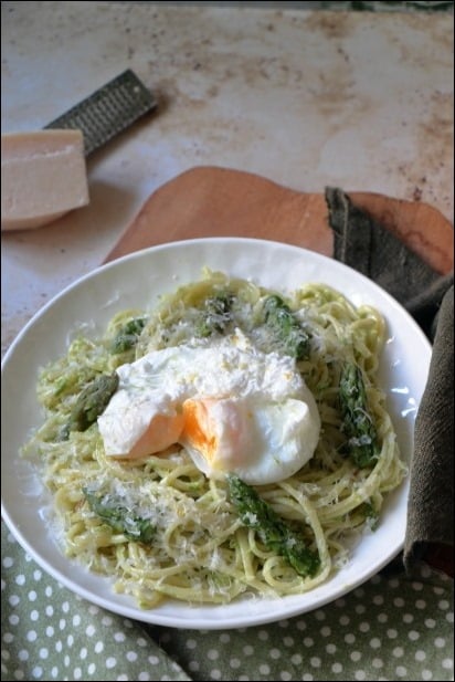 Linguine-creme-asperges-oeuf-poches (5) pâtes aux asperges vertes faciles