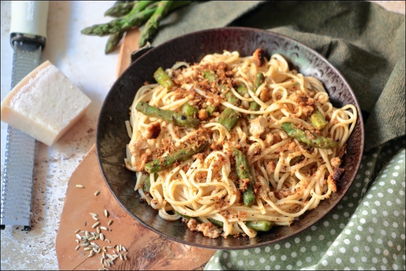 Pates-asperges-anchois (10) pates asperges anchois pangrattato