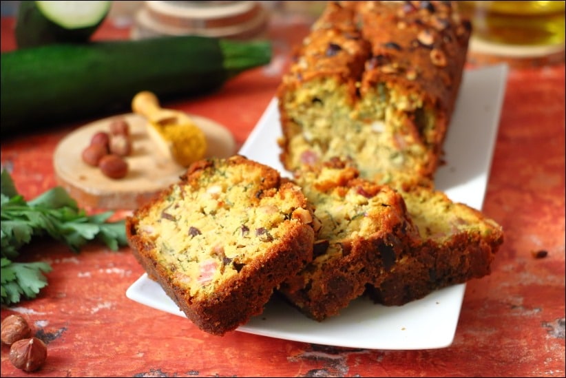 Cake-lardons-courgette-noisettes-curry (13) cake à la courgette et lardons
