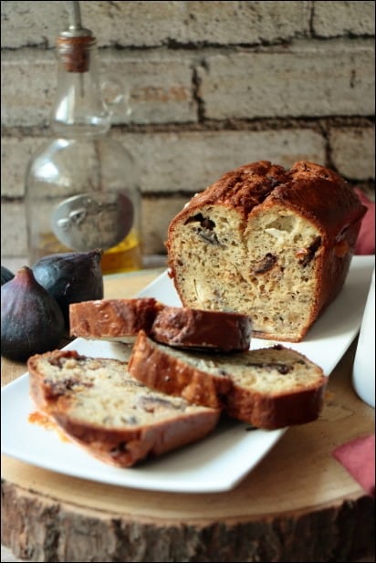 Cake-sale-fondue-oignons-figues-feta (4) cake figues miel feta