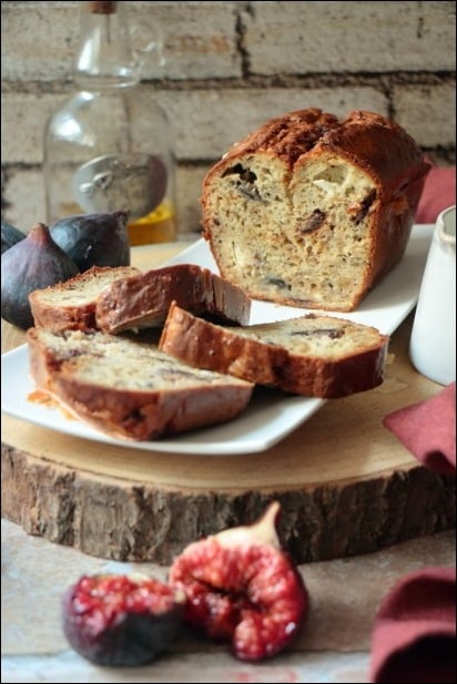Cake-sale-fondue-oignons-figues-feta (5) cake figues feta fondue d'oignons miel